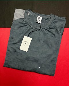 Camiseta Nikelab x A-Cold-Wall “Cool Grey Atmosphere Grey”