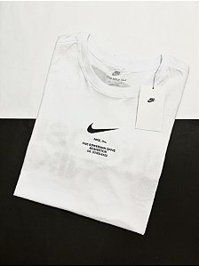 Camiseta Nike Sportswear Swoosh By Nike