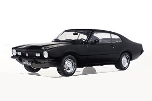 Miniatura Ford Maverick GT 1974 Preto 1/24 California Classics