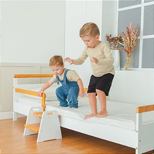 Cama Infantil Montessoriana Branca - Bella