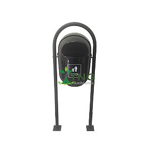 Lixeira 50 litros em fiberglass formato ovinho fixada em suporte (em arco)