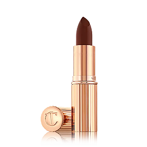 Batom Charlotte Tilbury K.i.s.s.i.n.g Satin Shine Lipstick | Cor: Night Crimson