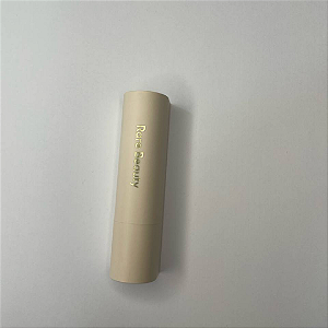 Rare Beauty Dewy Lip Balm | Cor: Blessed (sem caixa, pequeno detalhe na bala)