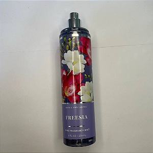 Fragrância Bath And Body Works Freesia 236ml (Sem tampa, embalagem levemente arranhada)