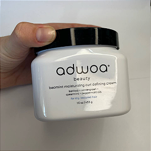 Creme definidor de cachos adwoa beauty Baomint Moisturizing Curl Defining Cream | 453g (sem caixa,embalagem arranhada)