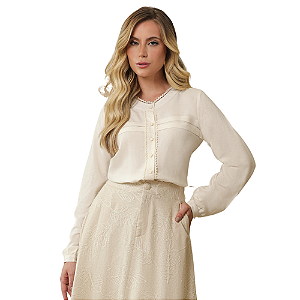 Camisa feminina manga longa com tomas D'azul