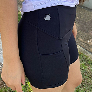 Short fitness com bolso lateral