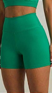 SHORTS FITNES NA COR VERDE | REF 50030V