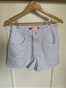 SHORT JEANS BRANCO COM STRASS