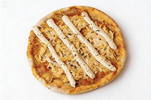 MINI PIZZA DE FRANGO COM REQUEIJAO – INTEGRAL