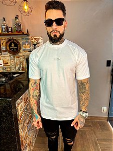 CAMISETA BRANCA-TOTANKA-OVERSIZED-BÁSICA