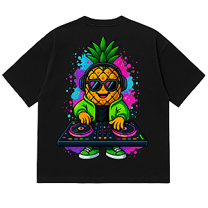 CAMISETA OVERSIZED PRETA ABACAXI AFTER DJ