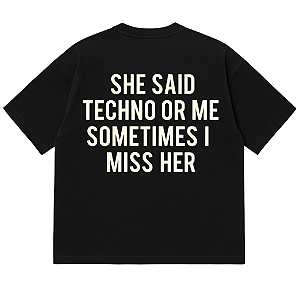 CAMISETA OVERSIZED PRETA TECHNO SHE SHAID