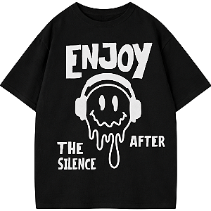 CAMISETA OVERSIZED AFTER PRETA ENJOY THE SILENCE