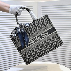 dior camo bolsa price
