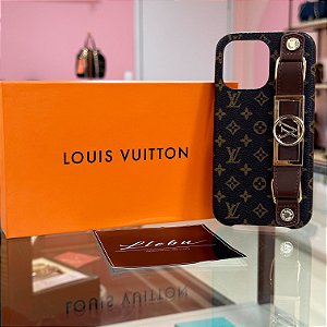 CAPA LOUIS VUITTON PLATA/NEGRO