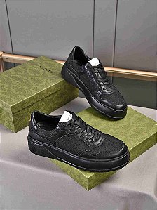 Tênis Gucci  cano baixo "All Black"