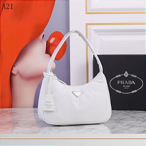 Bolsa Prada mini Re-Edition 2000 em Re-Nylon "White"