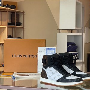 Tênis Louis Vuitton Rivoli "Canvas Monogram" (PRONTA ENTREGA)