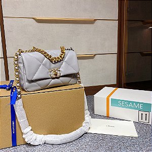chanel 19 flap bolsa grey