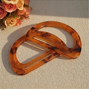 ALÇA P/ BOLSA DE RESINA MEIA LUA VAZADA 13,5cm ( PAR )