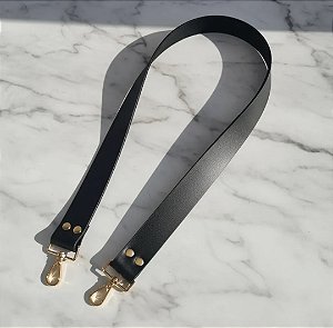 ALÇA DE OMBRO EM COURO PRETA C/ 78 CM