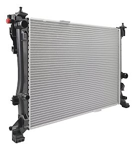 Radiador Mercedes Benz Gla 200 1.6 2014 Em Diante