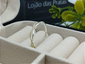 *Anel Infinito Interlaçado em Prata 925*