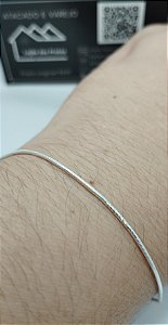 Pulseira fio laminado 18cm em prata 925