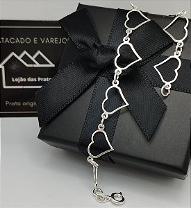 Pulseira com Corações Vazados em Prata 925