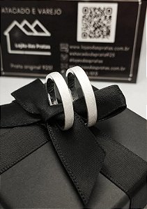 Alianças Diamantada - design reto em Prata 925 - 4mm (3 vezes de R$ 130,00 s/ juros)