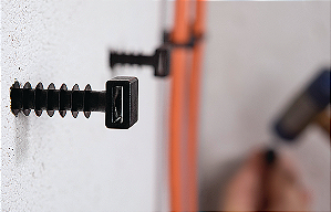 HELLERMANN LOK01 – Bucha de Fixação para Abraçadeiras em Alvenaria e Concreto | ⌀8.0 mm/9.0 mm
