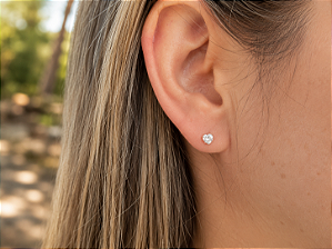 Brinco Coração Zirconia - 4mm - Prata 925 - MB307