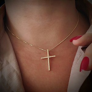 Gargantilha Cruz Cravejada - Semijoia 18k - 45 cm - MC606-19140