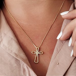 Gargantilha Crucifixo Cravejado - Semijoia 18k - MC827-17114