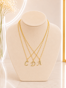 Gargantilha C/ Pingente Letra - Semijoia 18k - MC613