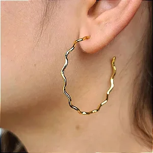 Argola Ondulada 38 mm - Semijoia 18k - BR57-03120