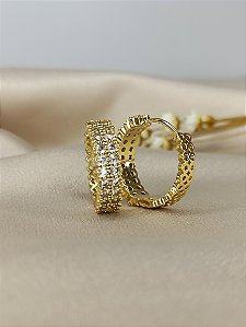 Argola Cravejada c/detalhes Vazados - Semijoia 18k - B86-09240