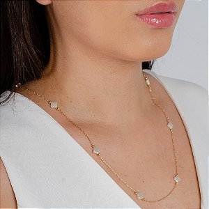 Gargantilha Elo Cartier c/ Trevos Em Pérola-Semijoia 18k - Antialérgica