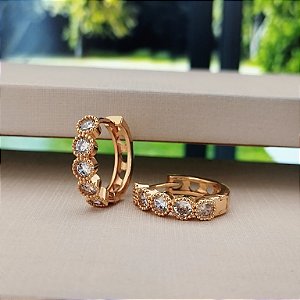 Argola Com Zircônias - Semijoia 18k - B360-12136