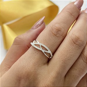 Anel Feminino Com Zircônias - Prata 925 - MA449-32192