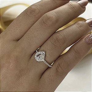 Anel Luxo Gota Com Zircônias - Prata 925 - MA502-33198