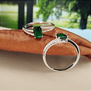 Anel Cravejado Com Pedra Verde - Prata 925 - MA509-31192