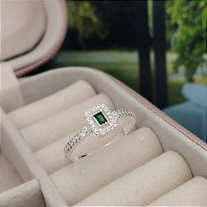 Anel Luxo Cravejado Com Pedra Verde - Prata 925 - MA520-20150