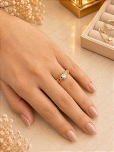 Anel Solitário Vazado Com Zircônia - Semijoia 18k - MA553