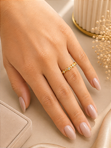 Anel Com Zircônias - Semijoia 18k - MA581