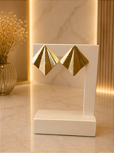 Brinco Orgânico Triangular - Semijoia 18k - B660