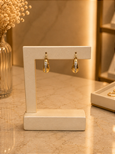 Argola Oval Com Zircônias - Semijoia 18k - B677