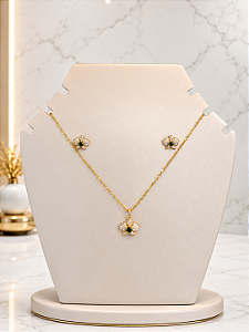 Conjunto Flor Cravejada Pedra Verde -Semijoia 18k- MCJ168