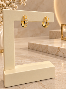 Argola Detalhada C/ ZIircônias Semijoia 18k B838
